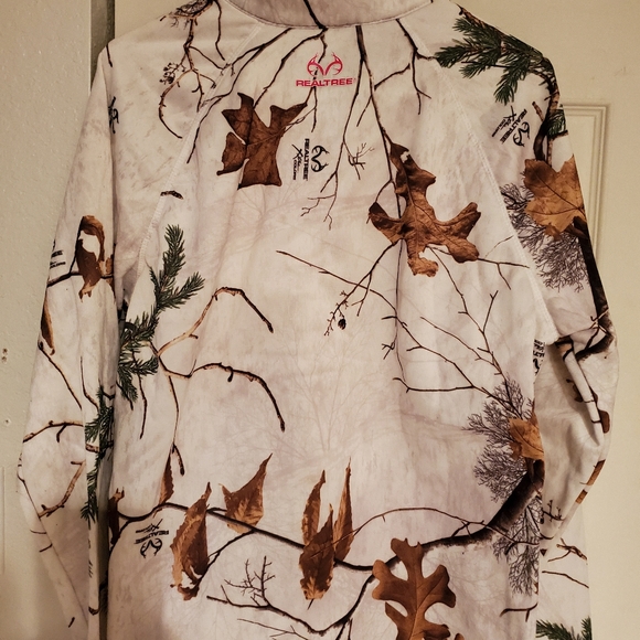 Realtree pullover - Picture 3 of 4